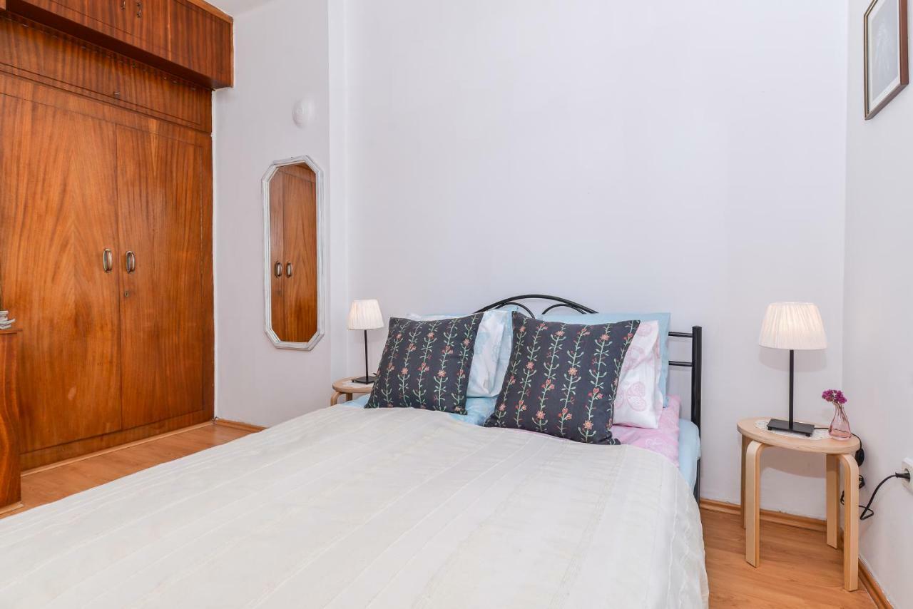 Shik & Chic One Bedroom Central Apartment Graf Ignatiev X Shishman Corner By Flat Mаnager Sofia Exterior photo